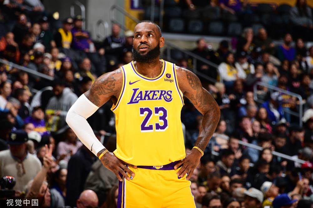 职业足坛中 职业足坛中