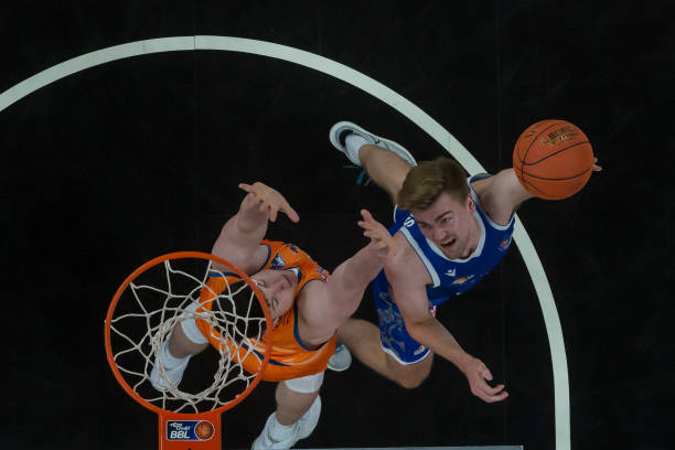 种高度竞争 种高度竞争