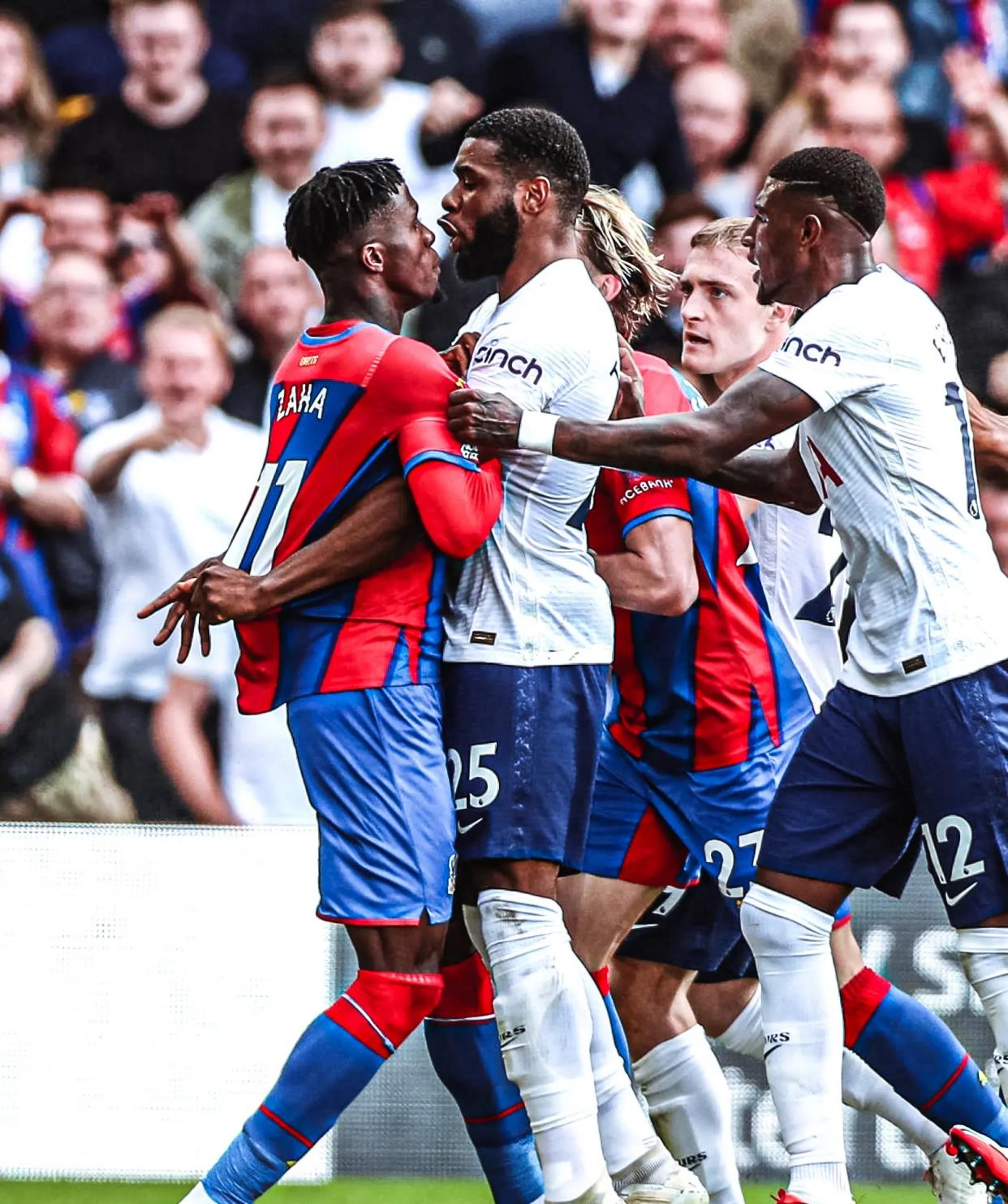 国内联赛中 国内联赛中