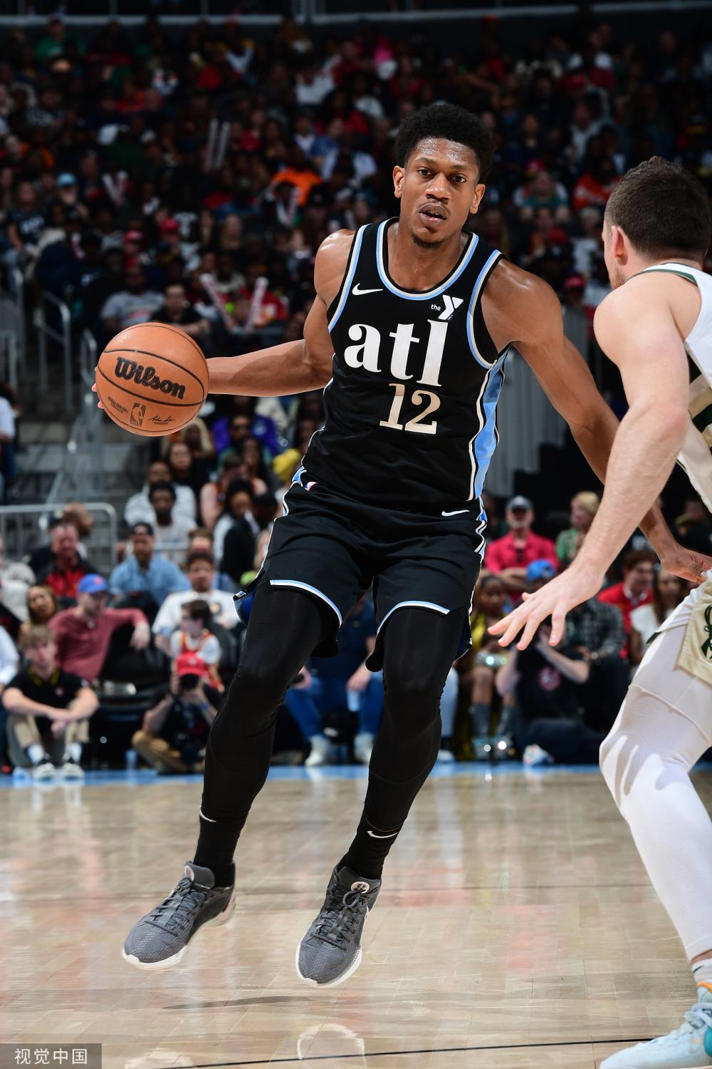 求右后卫在 求右后卫在